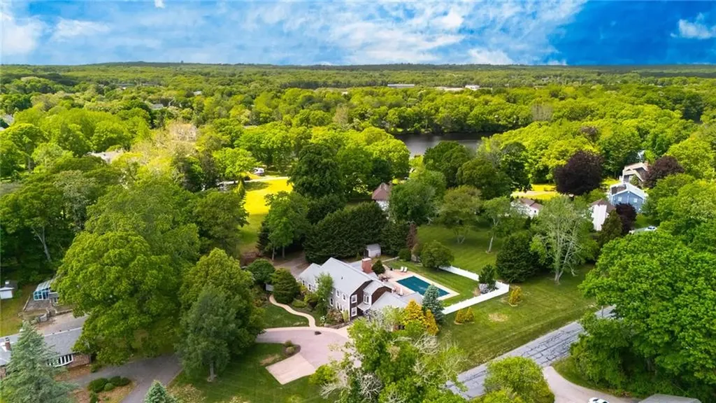 74 Oakwoods Drive South Kingstown RI 02879