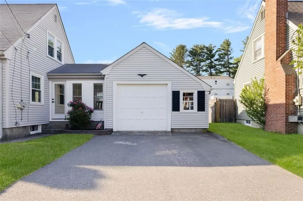 125 Fiske Avenue Cumberland RI 02864
