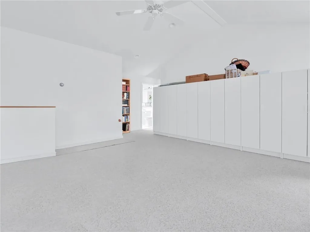 275 Boston Neck Road Narragansett RI 02882