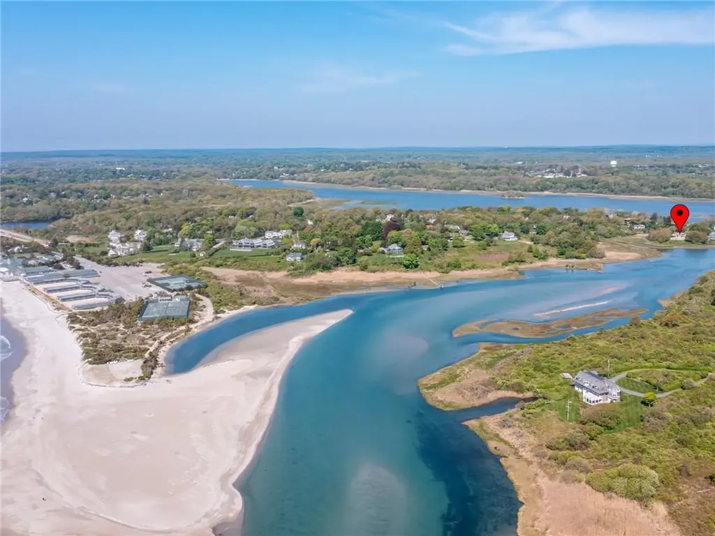 275 Boston Neck Road Narragansett RI 02882
