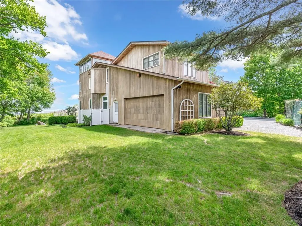 275 Boston Neck Road Narragansett RI 02882
