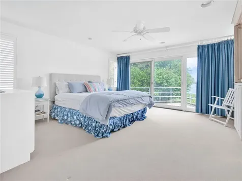 275 Boston Neck Road Narragansett RI 02882