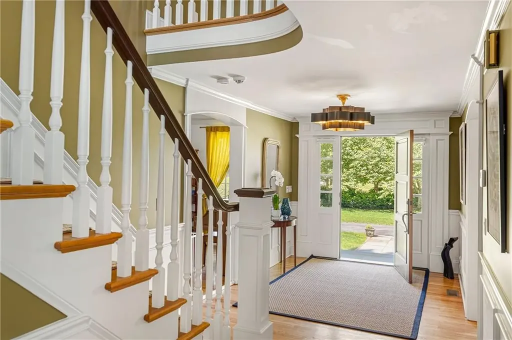 204 Rumstick Road Barrington RI 02806