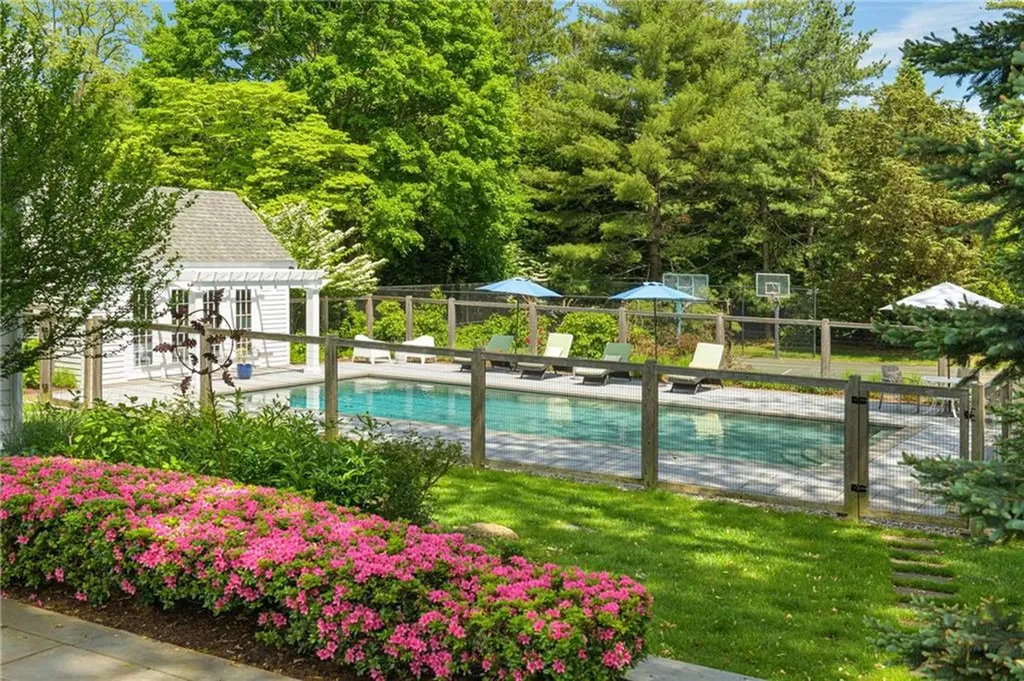204 Rumstick Road Barrington RI 02806