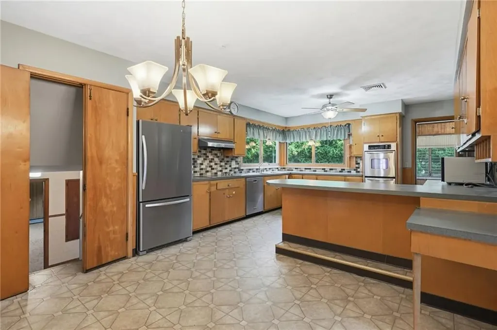 183 Lawn Street Providence RI 02908