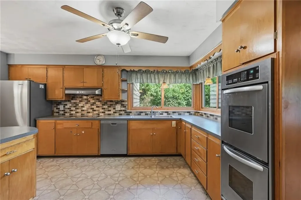 183 Lawn Street Providence RI 02908