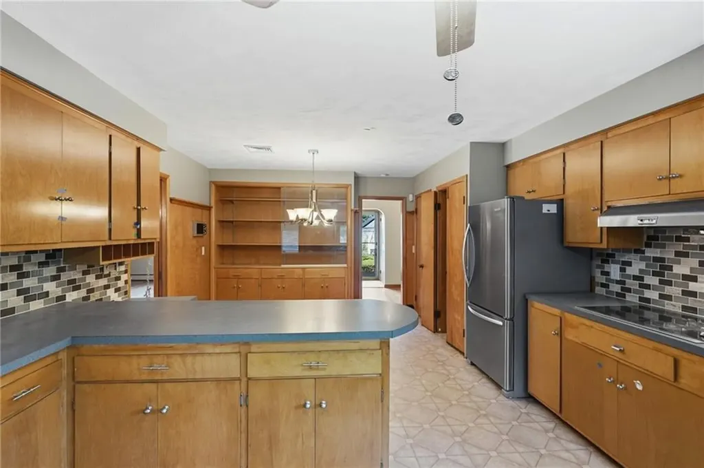 183 Lawn Street Providence RI 02908