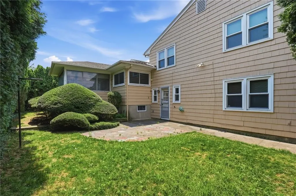 183 Lawn Street Providence RI 02908
