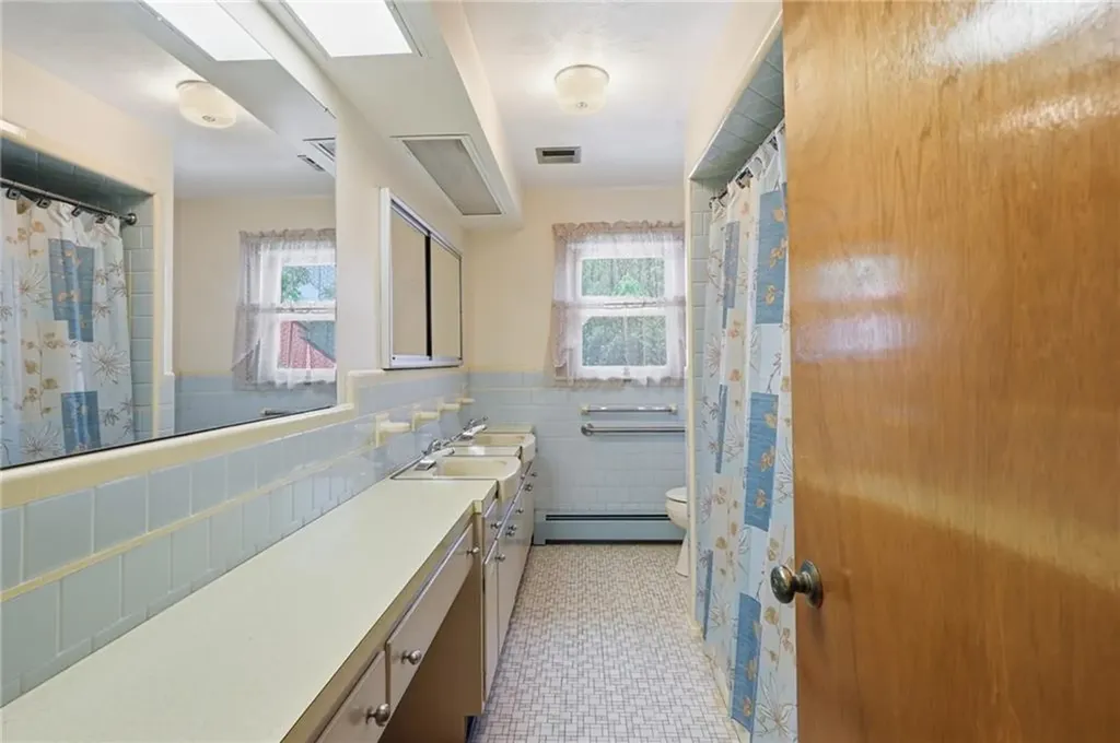 183 Lawn Street Providence RI 02908
