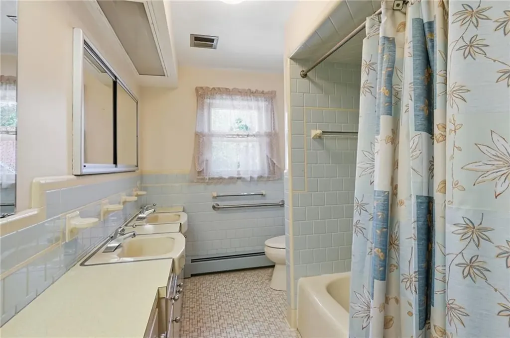 183 Lawn Street Providence RI 02908