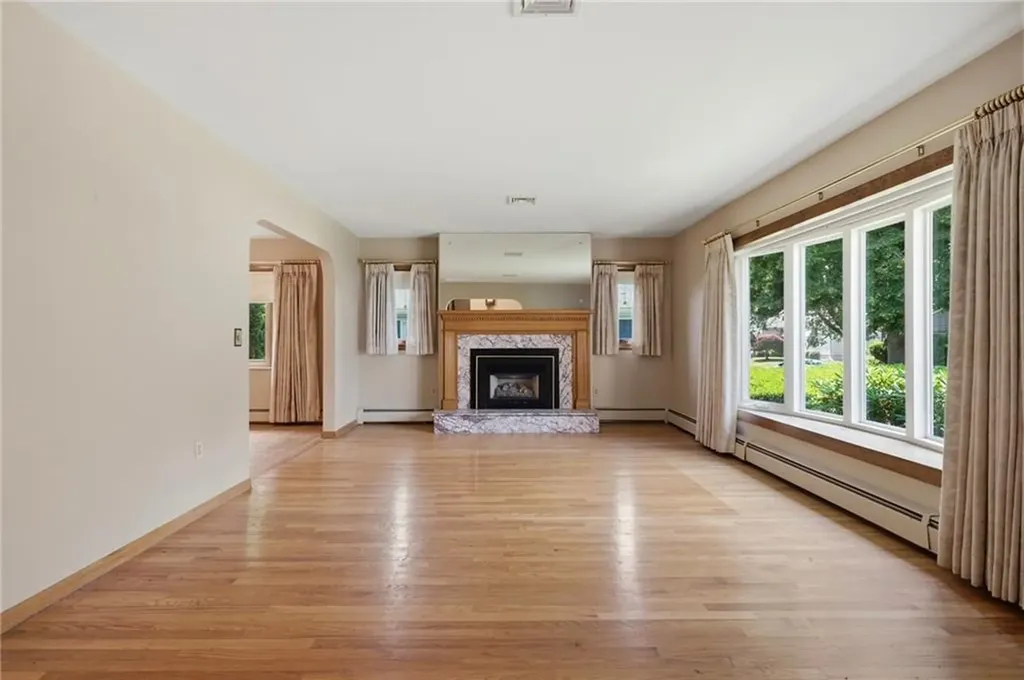 183 Lawn Street Providence RI 02908