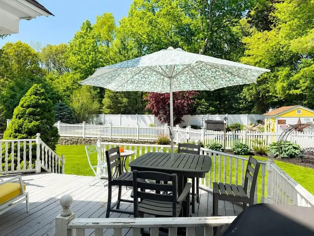 229 Highland Avenue Attleboro MA 02703