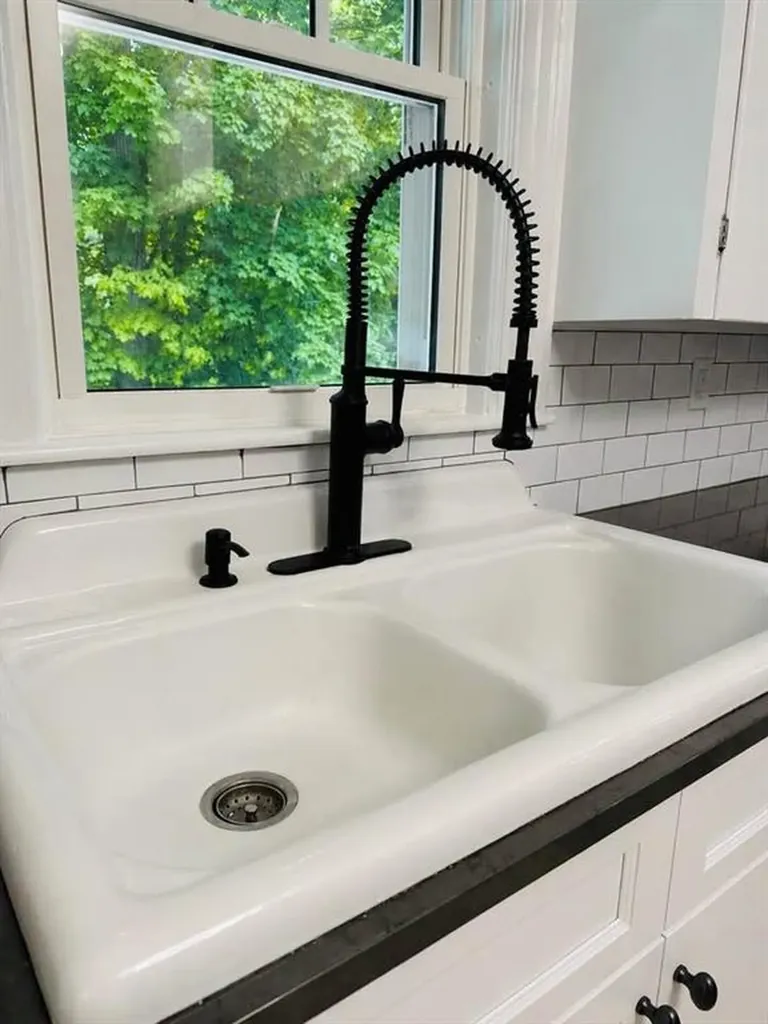 229 Highland Avenue Attleboro MA 02703