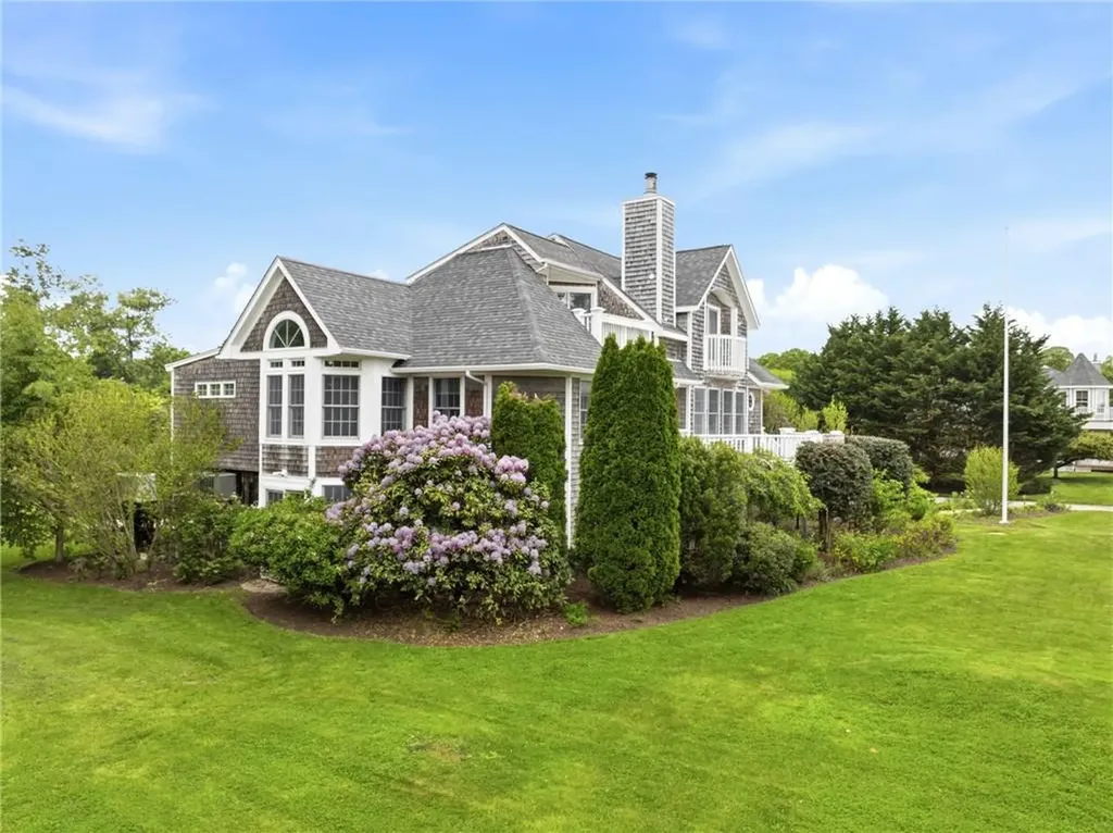 112 West Willow Lane Charlestown RI 02813