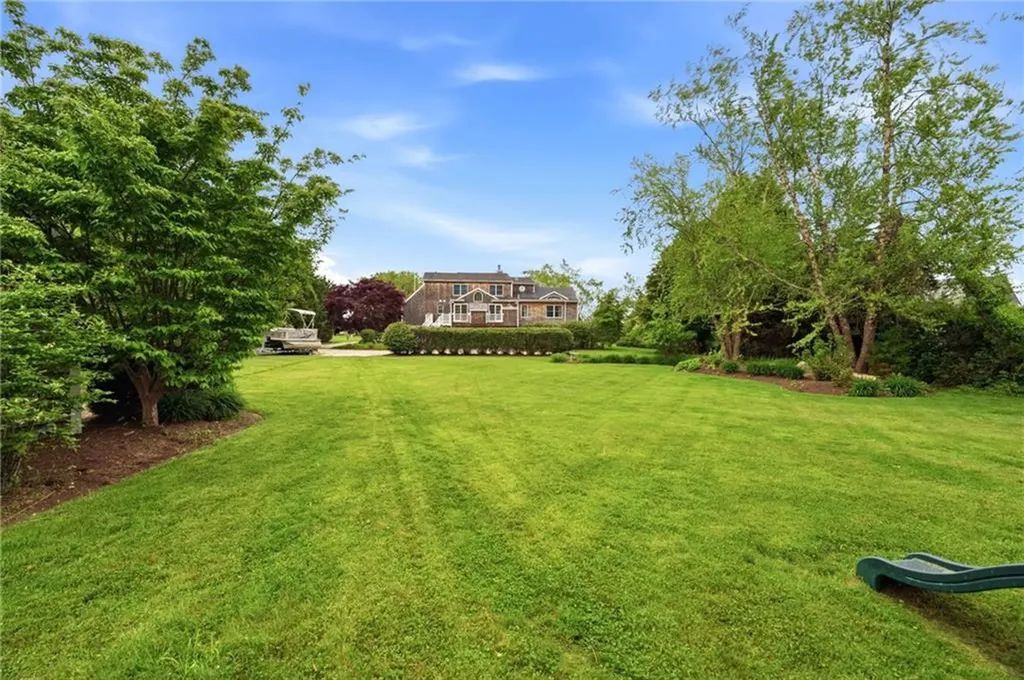 112 West Willow Lane Charlestown RI 02813