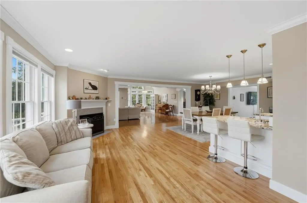 112 West Willow Lane Charlestown RI 02813