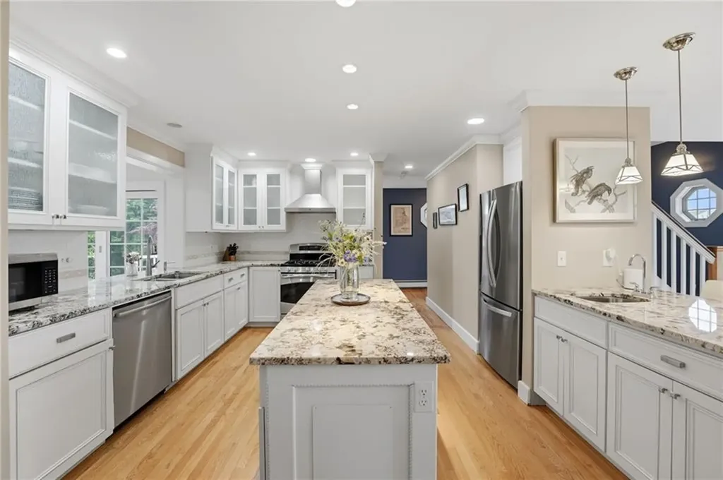 112 West Willow Lane Charlestown RI 02813