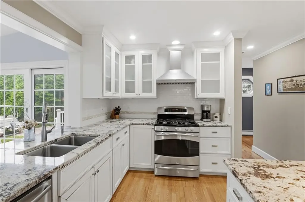 112 West Willow Lane Charlestown RI 02813