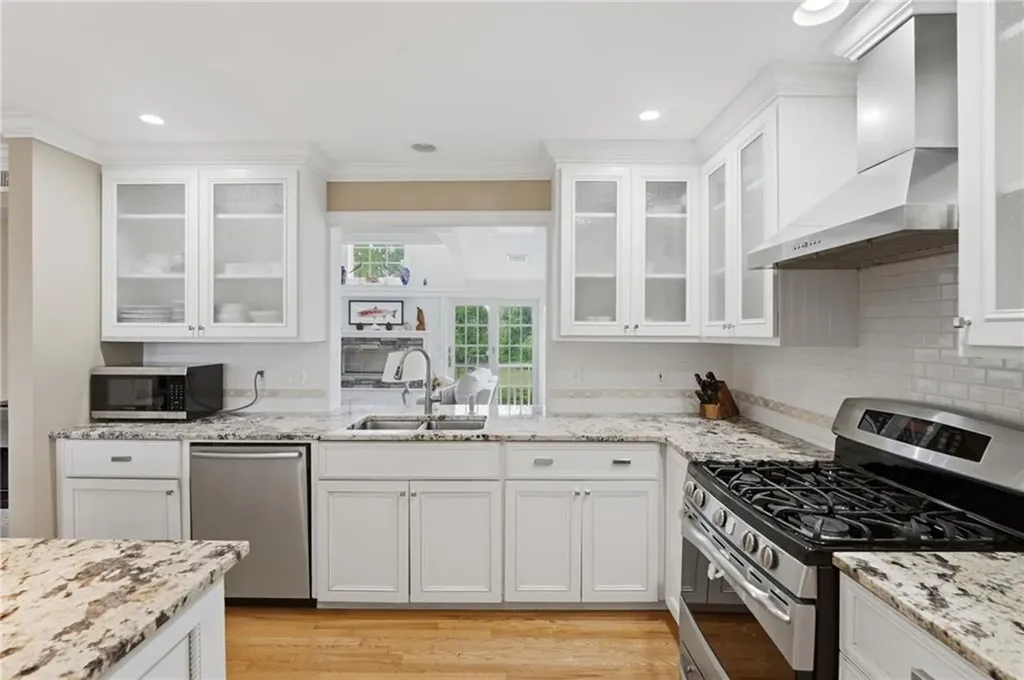 112 West Willow Lane Charlestown RI 02813