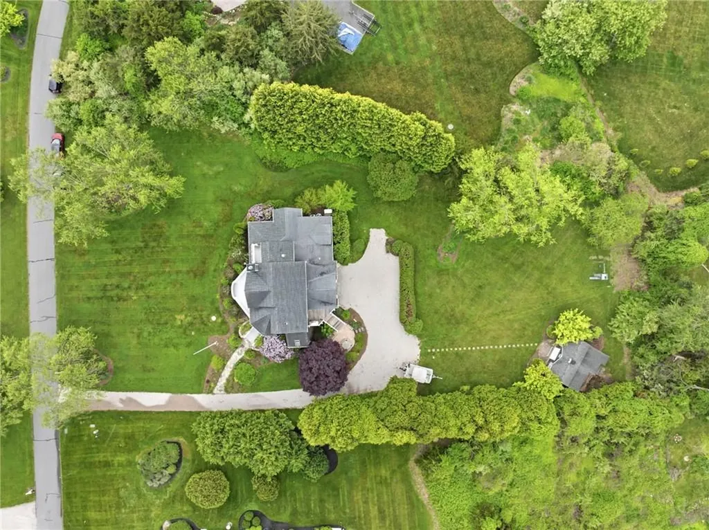 112 West Willow Lane Charlestown RI 02813
