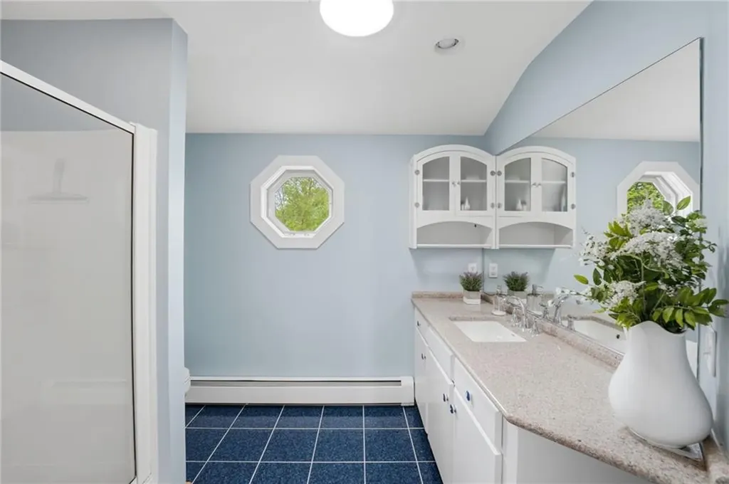 112 West Willow Lane Charlestown RI 02813