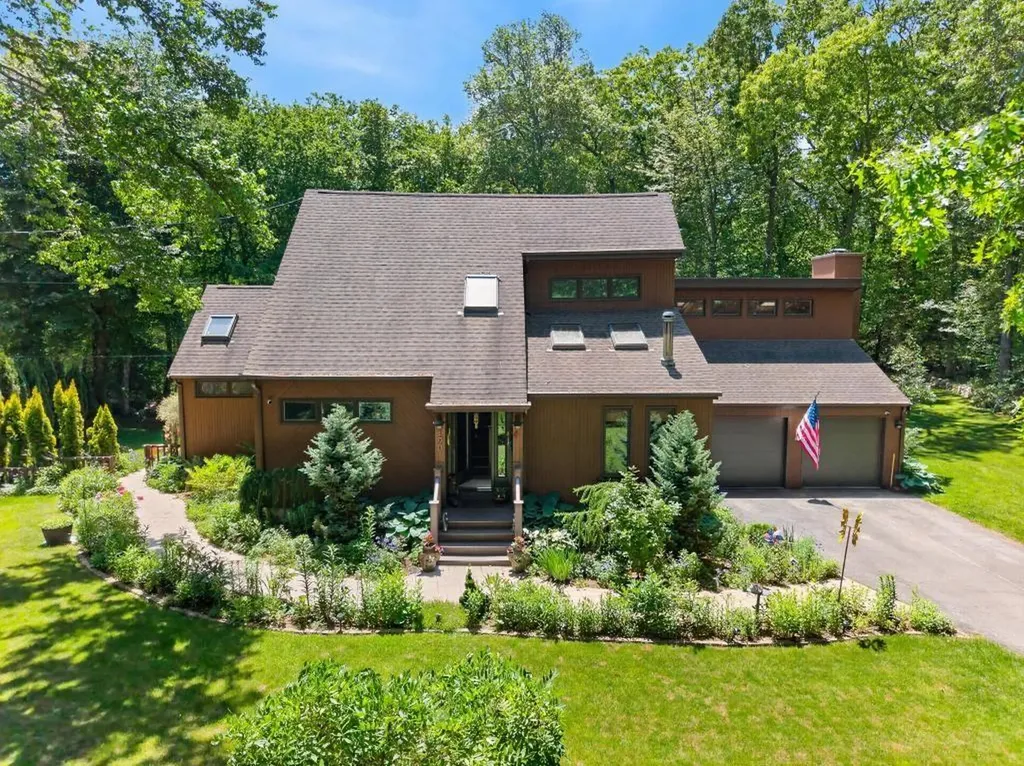 190 Stoney Hollow Road Tiverton RI 02878