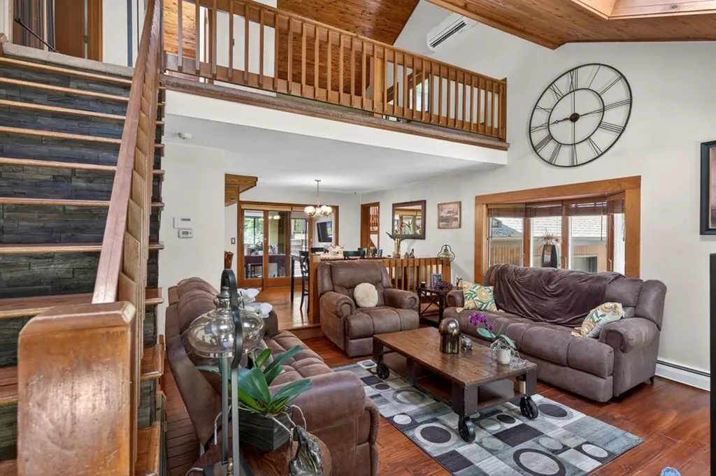 190 Stoney Hollow Road Tiverton RI 02878