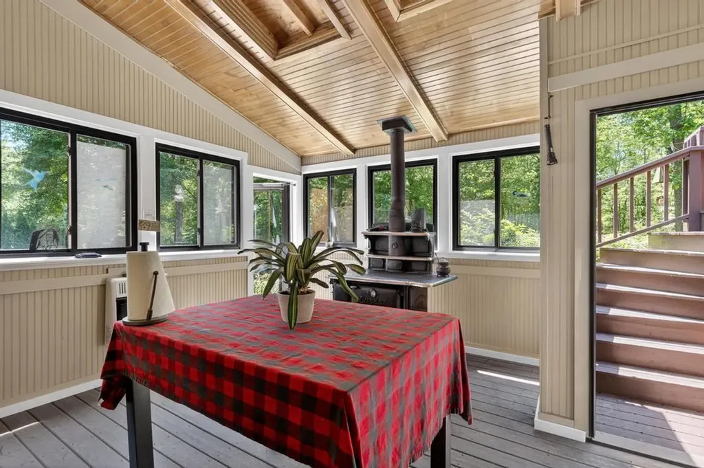 190 Stoney Hollow Road Tiverton RI 02878