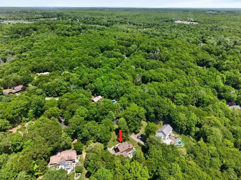 190 Stoney Hollow Road Tiverton RI 02878