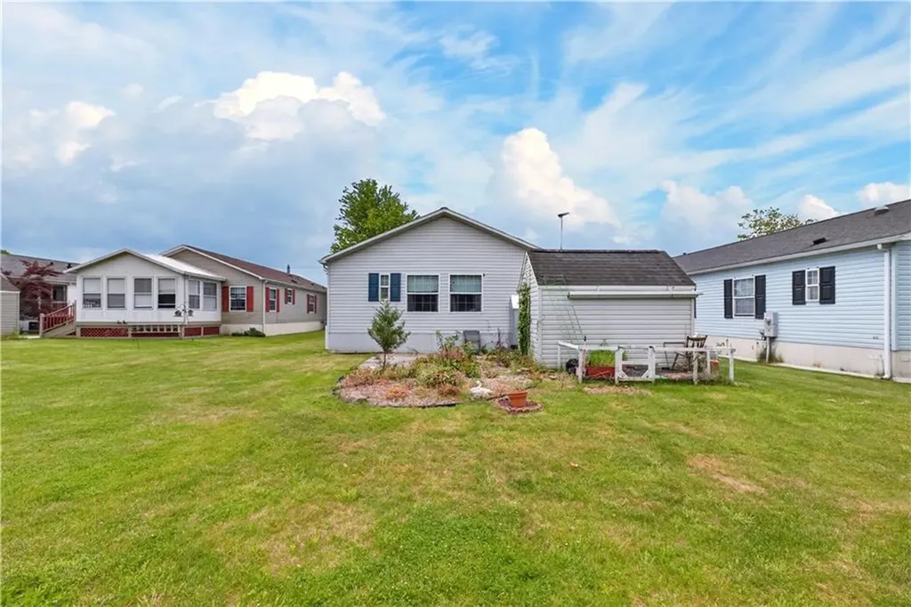 96 Songbird Lane Tiverton RI 02878