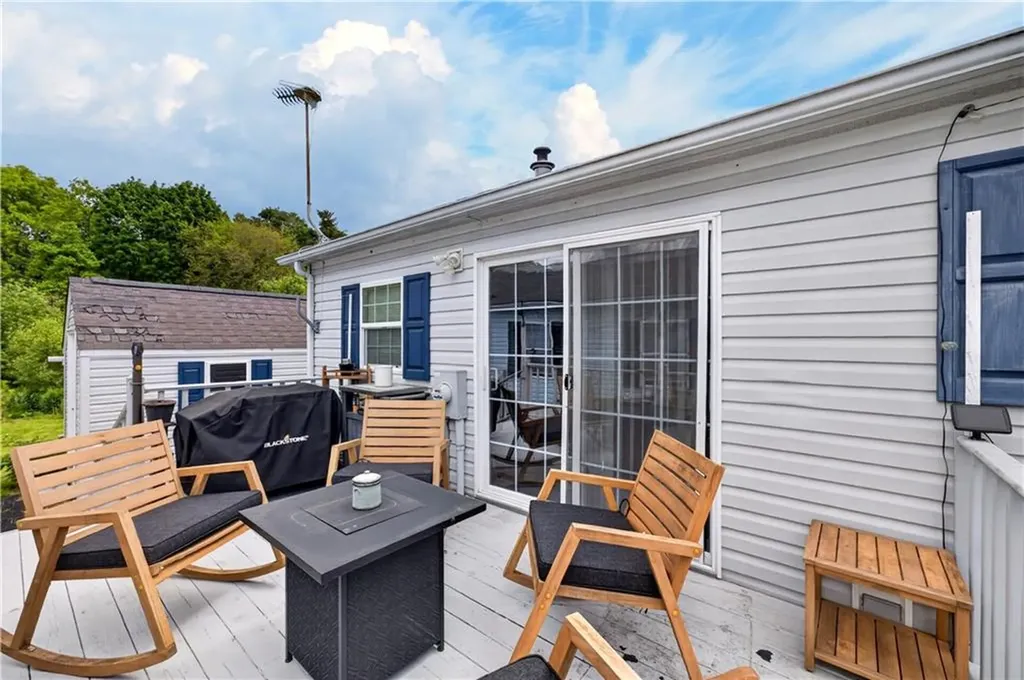 96 Songbird Lane Tiverton RI 02878