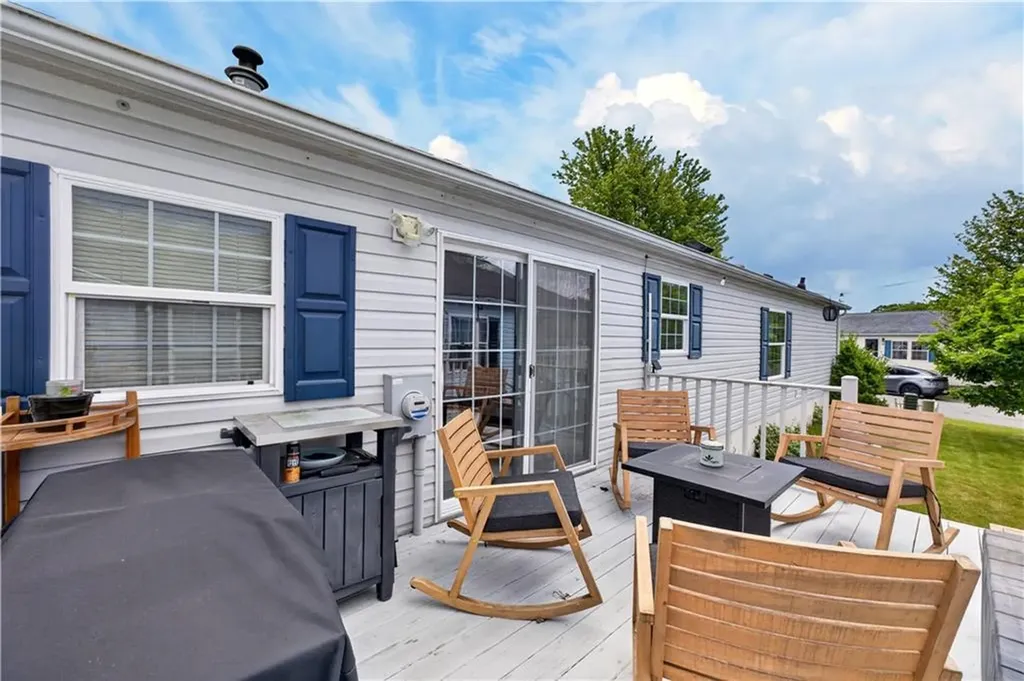 96 Songbird Lane Tiverton RI 02878