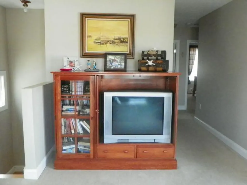 37 Hull Street South Kingstown RI 02879