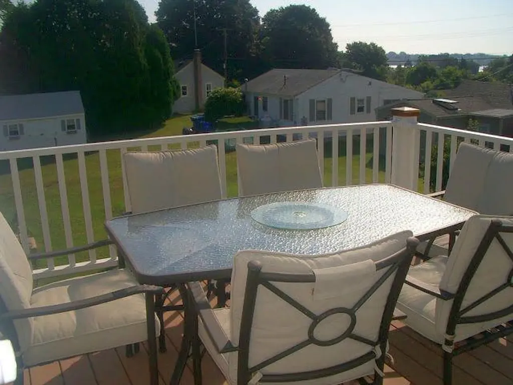 37 Hull Street South Kingstown RI 02879