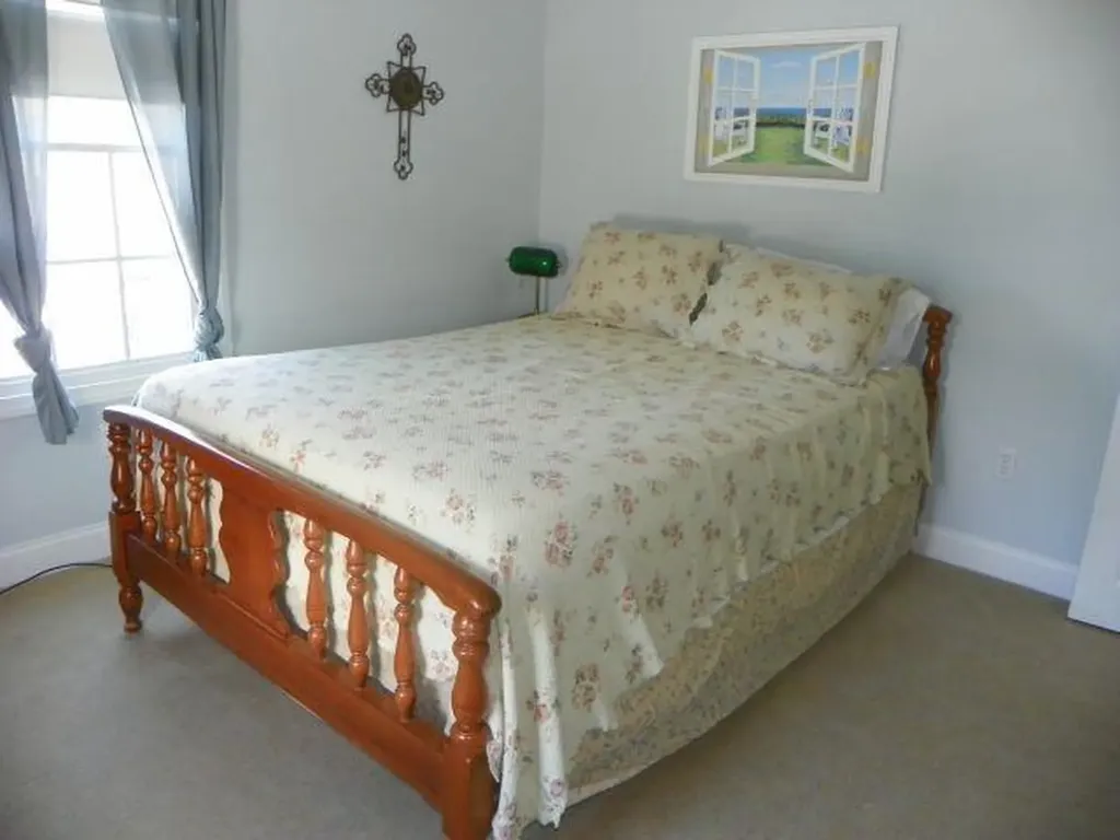 37 Hull Street South Kingstown RI 02879