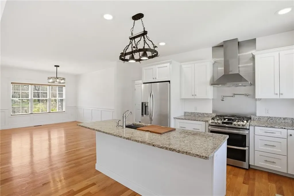 1291 Central Avenue Johnston RI 02919