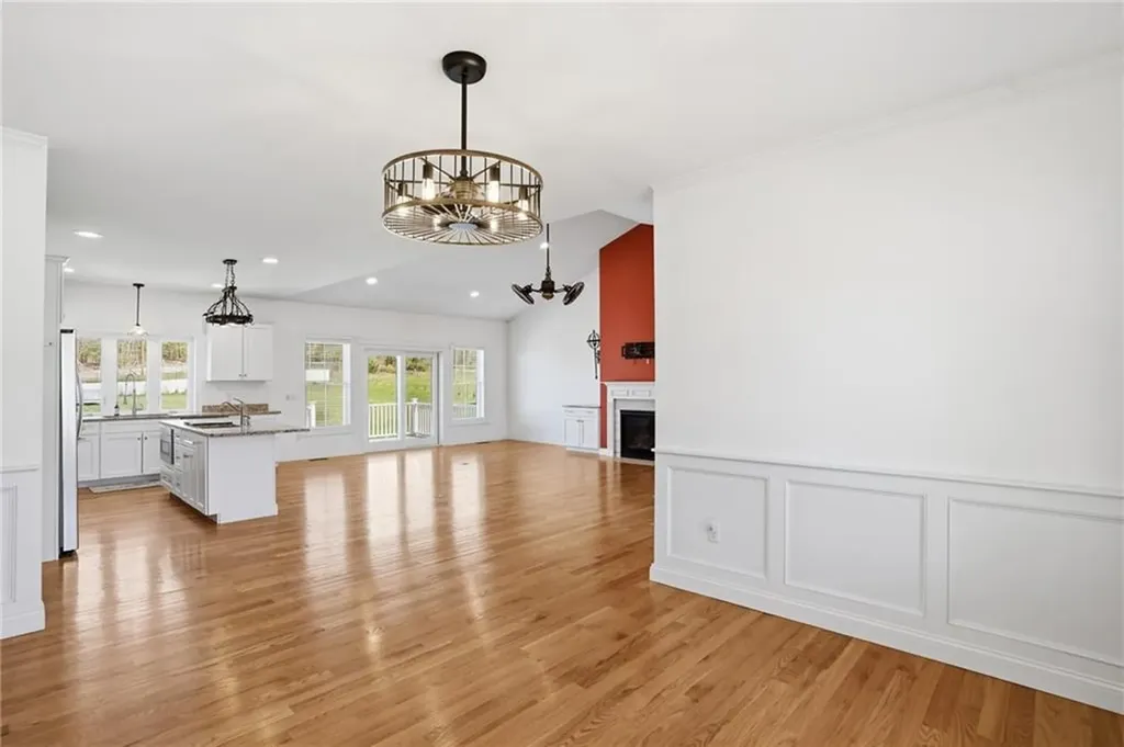1291 Central Avenue Johnston RI 02919