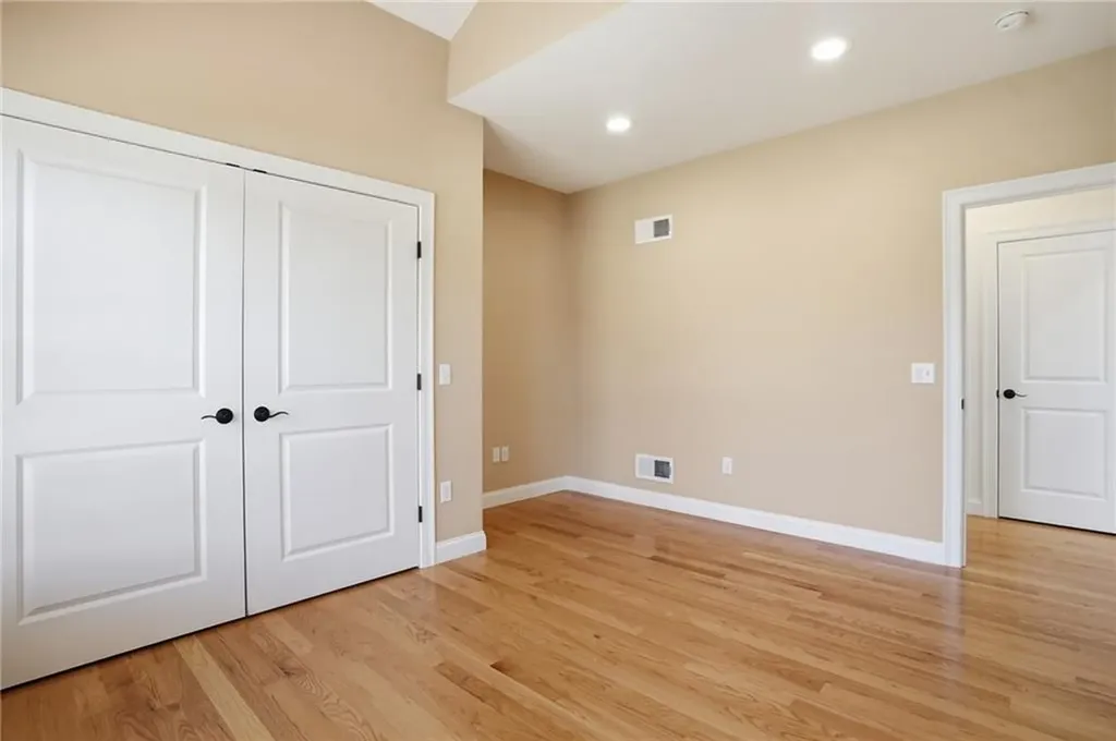 1291 Central Avenue Johnston RI 02919