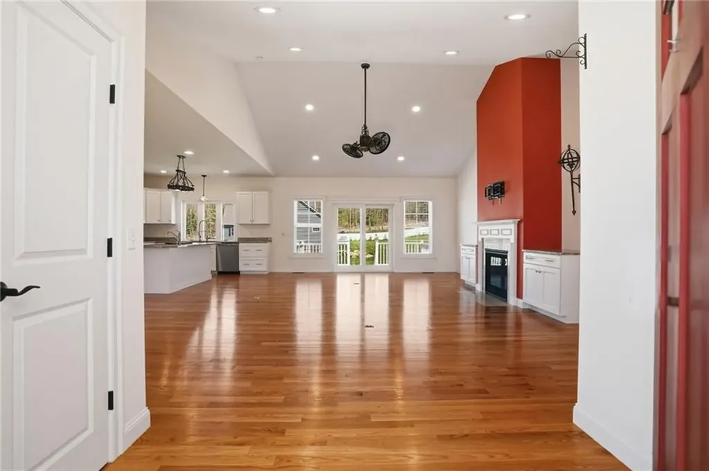 1291 Central Avenue Johnston RI 02919