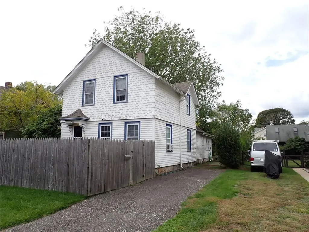 98 Meadow Avenue South Kingstown RI 02879