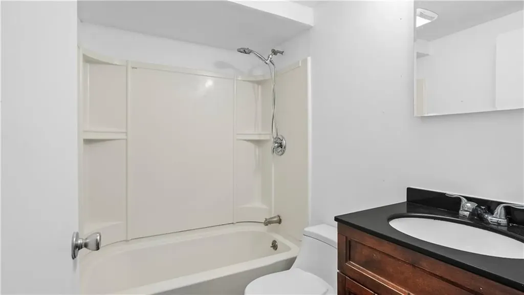27 Gillen Avenue North Providence RI 02904
