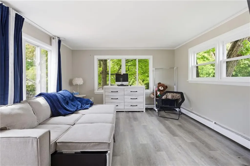 27 Hemlock Avenue Cranston RI 02910