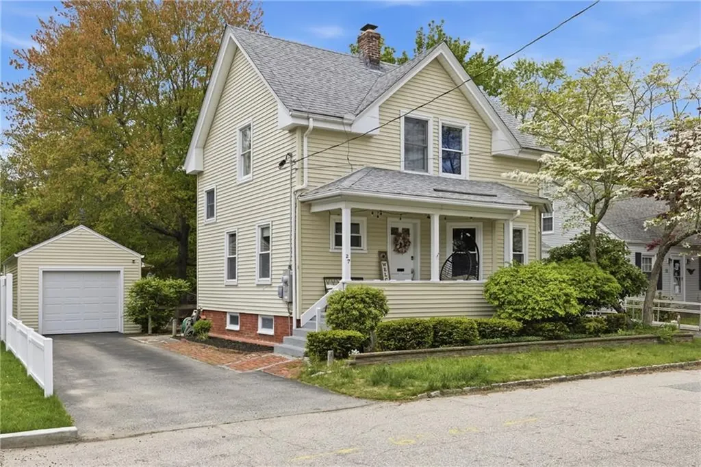 27 Hemlock Avenue Cranston RI 02910