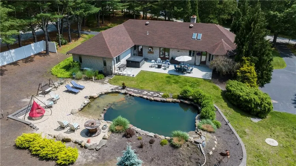 140 White Birch Circle Scituate RI 02831