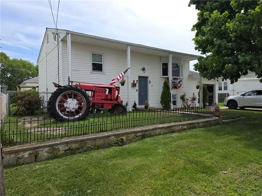 95 2nd Avenue Cranston RI 02910