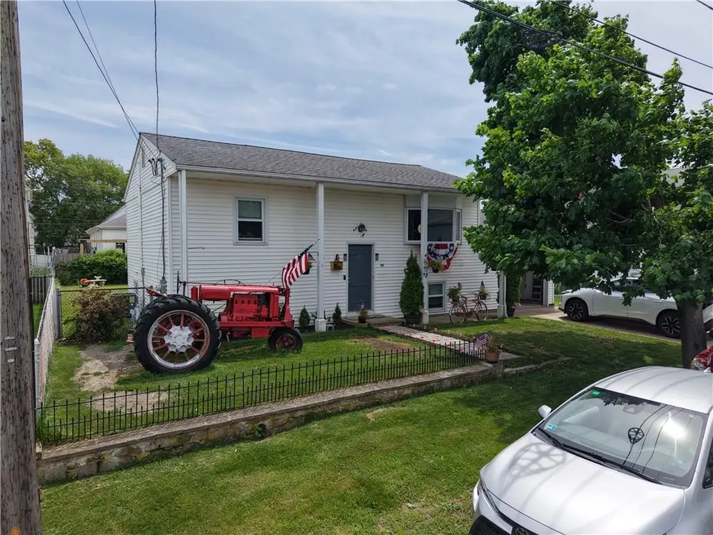 95 2nd Avenue Cranston RI 02910
