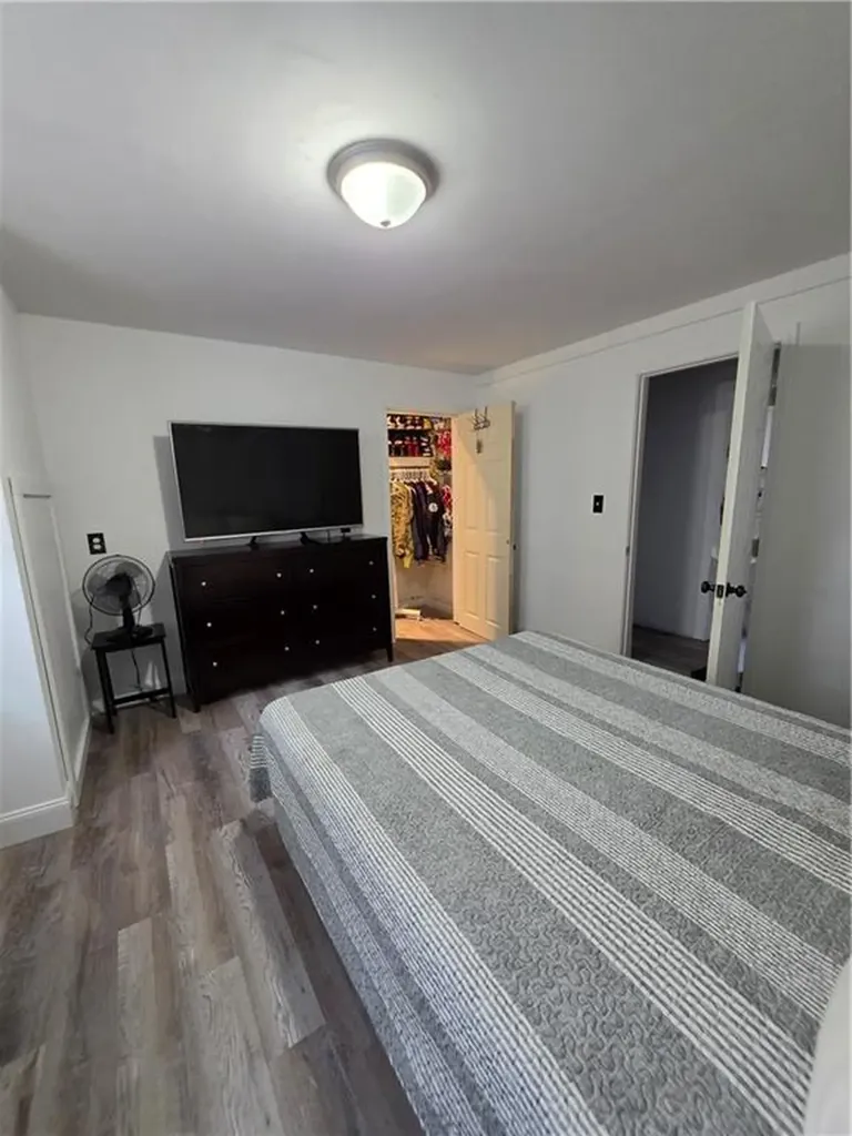 95 2nd Avenue Cranston RI 02910