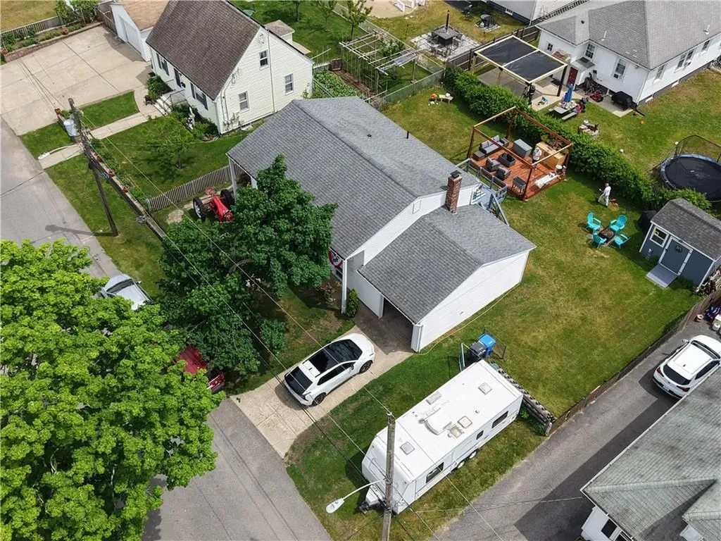 95 2nd Avenue Cranston RI 02910