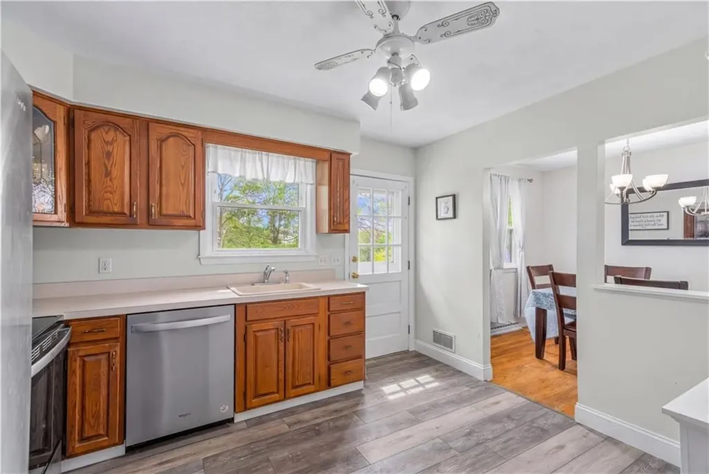 20 Namquid Drive Middletown RI 02842