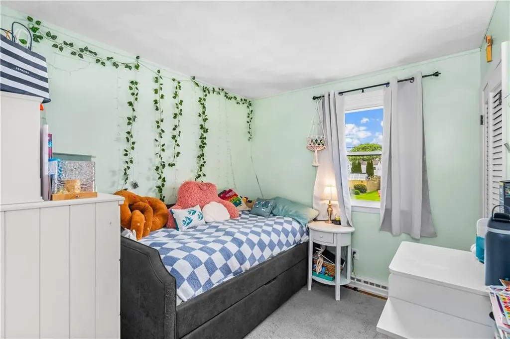 20 Namquid Drive Middletown RI 02842